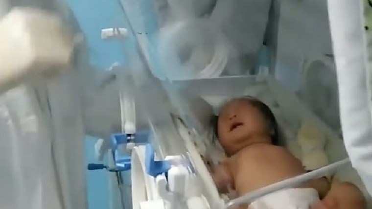Κορονοϊός: Μωρό 17 ημερών θεραπεύθηκε χωρίς φαρμακευτική αγωγή – ΦΩΤΟ – ΒΙΝΤΕΟ