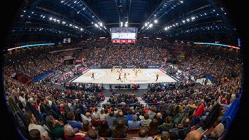 Κορονοϊός: Κλείνει το γήπεδο της Αρμάνι