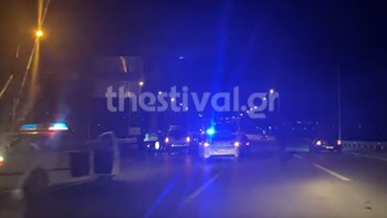 Θεσσαλονίκη: Κινηματογραφική καταδίωξη αυτοκινήτου που μετέφερε μετανάστες – ΒΙΝΤΕΟ