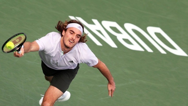 Τσιτσιπάς: Προκρίθηκε στα προημιτελικά του τουρνουά του Ντουμπάι