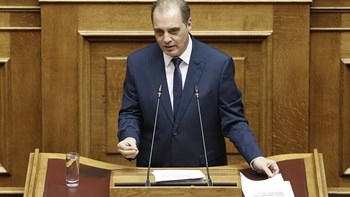 Βελόπουλος κατά Μητσοτάκη: Έλεγε ότι θα καταργήσει τον νόμο Κατρούγκαλου αλλά τώρα δεν το κάνει – ΒΙΝΤΕΟ
