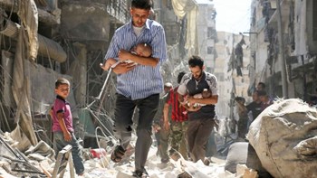 Συρία: Κόλαση πολέμου με βαριά πυροβόλα – «Θα ανταποδώσουμε με τον ίδιο τρόπο» λένε οι Τούρκοι