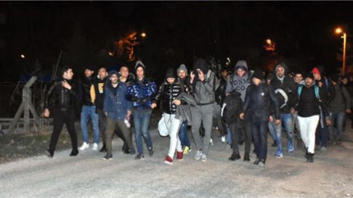 Ο Ερντογάν άναψε το “φυτίλι” του μεταναστευτικού: Στα ελληνικά σύνορα 300 πρόσφυγες – ΦΩΤΟ – ΒΙΝΤΕΟ