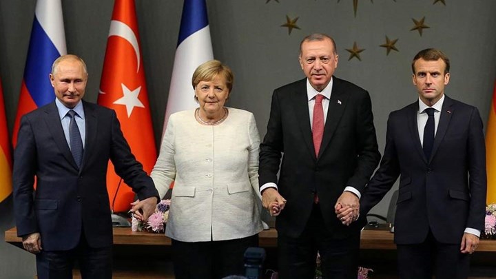 Πρωτοβουλία από Μακρόν: Τι προέτρεψε Ρωσία και Τουρκία για τη Συρία