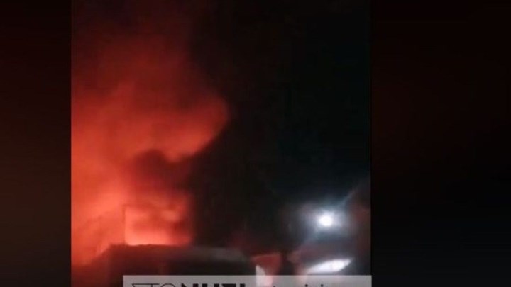 Λέσβος: Στις φλόγες δομή φιλοξενίας μεταναστών στη Συκαμνιά – ΒΙΝΤΕΟ