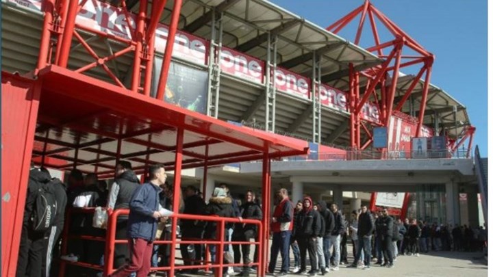 Ολυμπιακός: “Τρέλα” για τα εισιτήρια ενόψει του αγώνα με τη Γουλβς – ΦΩΤΟ