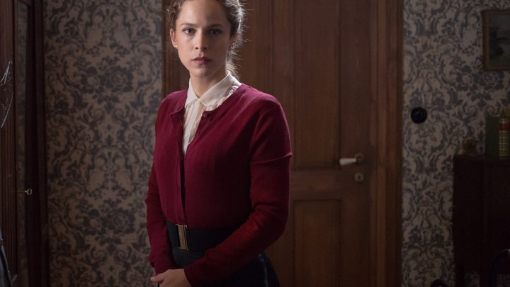 Άγριες Μέλισσες: Η προδοσία φέρνει τα πάνω κάτω στο Διαφάνι – Η Ασημίνα αντιμέτωπη με την Δρόσω