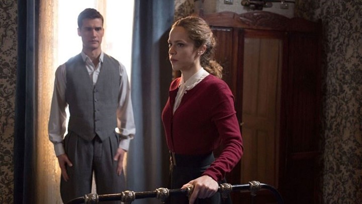 Άγριες Μέλισσες: Η επίσκεψη που θα αλλάξει για πάντα τη ζωή της Ασημίνας