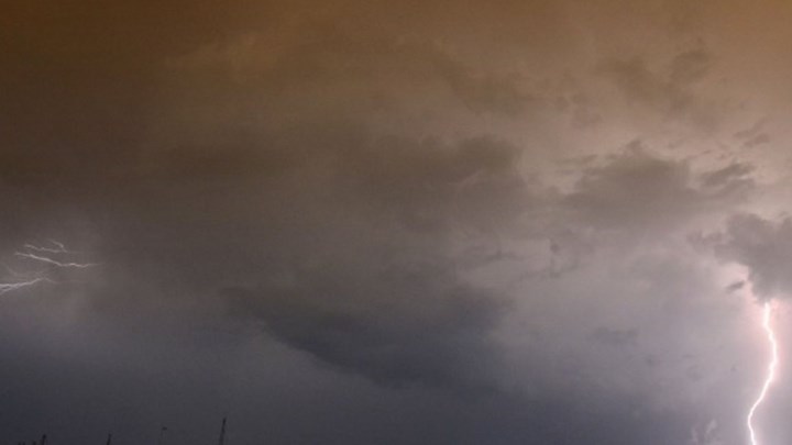 Καιρός: Έκτακτο δελτίο από την ΕΜΥ – Έρχονται καταιγίδες, χαλάζι και θυελλώδεις άνεμοι