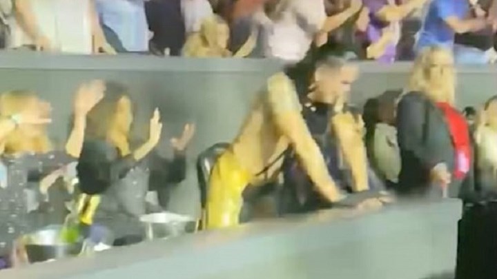 Μισέλ Ομπάμα: Χορευτής κάνει twerking μπροστά της – ΦΩΤΟ – ΒΙΝΤΕΟ