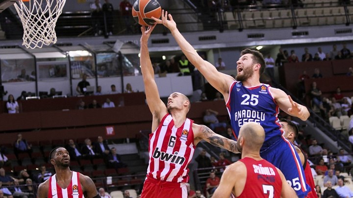 Αναντολού Εφές – Ολυμπιακός 29-24 (10′)