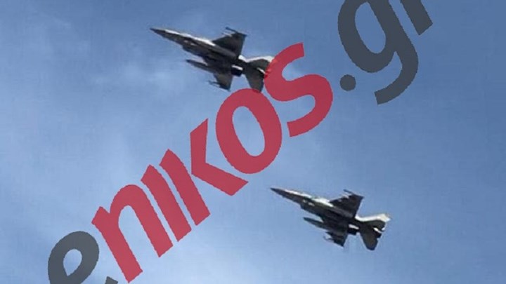 Κάλυμνος: Η εντυπωσιακή παρέλαση για την 72η επέτειο ενσωμάτωσης της Δωδεκανήσου – ΦΩΤΟ αναγνώστη