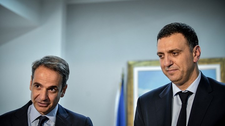 Κορονοϊός: Έκτακτη συνάντηση Μητσοτάκη – Κικίλια στο Μαξίμου – Στο τραπέζι τα νέα μέτρα