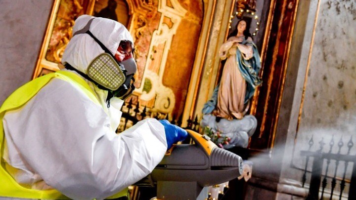 Κορονοϊός: Δεν θα τελούνται λειτουργίες, γάμοι και κηδείες στην Ιταλία μέχρι τις 3 Απριλίου