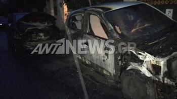 Μπαράζ εμπρηστικών επιθέσεων στην Αττική – Στις φλόγες αυτοκίνητα και καφετέρια – ΦΩΤΟ – ΒΙΝΤΕΟ