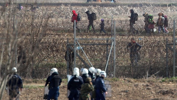 Έβρος: “Μπλόκο” σε 1.646 μετανάστες σε ένα 24ωρο – Δύο συλλήψεις
