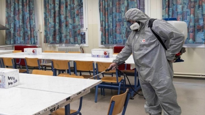 Κορονοϊός: Θετικός στον ιό μαθητής λυκείου στο Γαλάτσι