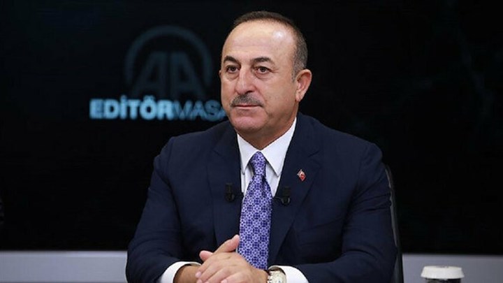 Τσαβούσογλου: Η ΕΕ πρέπει να στηρίξει τους μετανάστες – Τι τους είπε ο Ερντογάν