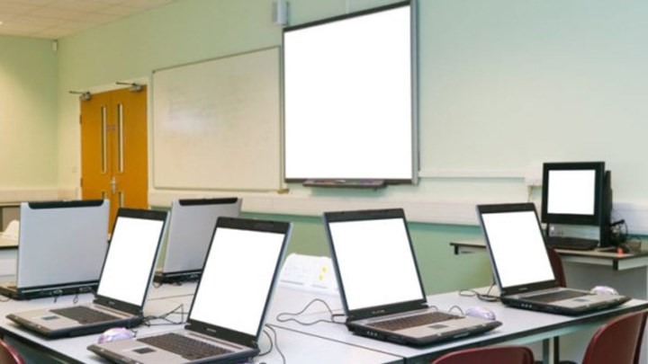 Κορονοϊός: Κλείνουν και τα φροντιστήρια