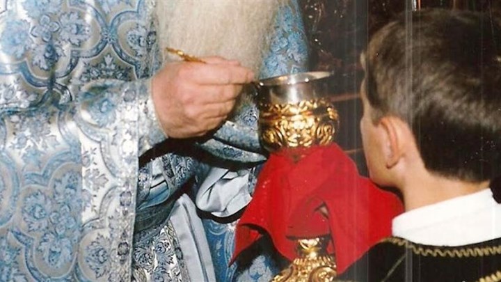 Εκκλησία της Κύπρου: Κανονικά οι λειτουργίες – Ο κορονοϊός δεν μεταδίδεται με τη Θεία Κοινωνία