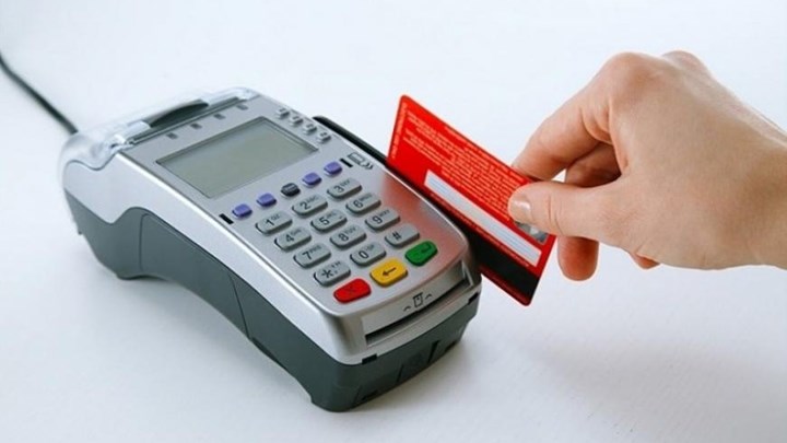 Κορονοϊός: Τι να κάνετε με τις κάρτες POS και όταν πιάνετε χρήματα