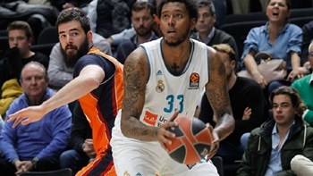 Κορονοϊός: Θετικός στον ιό ο Τρέι Τόμπκινς – Σε καραντίνα η Ρεάλ