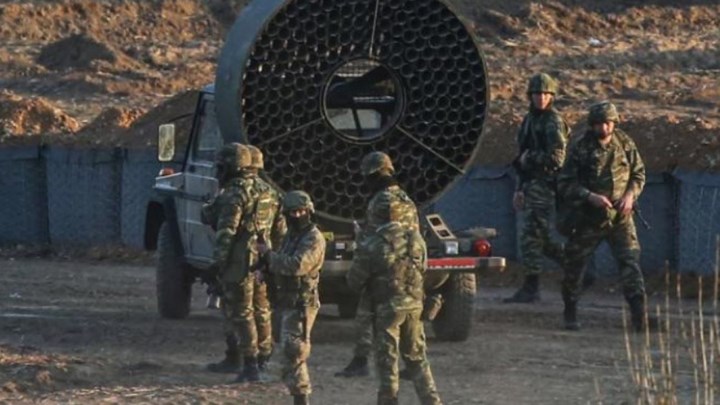 Έβρος: Με έναν τεράστιο ανεμιστήρα απαντά η Ελλάδα στα δακρυγόνα Τούρκων και μεταναστών – ΒΙΝΤΕΟ