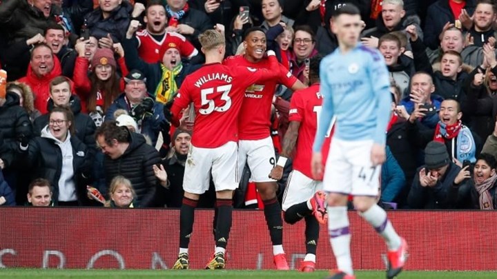 Κορονοϊός: Αναβάλλονται οι αγώνες της Premier League