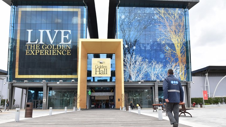 Κορονοϊός: Εκκενώθηκε το Golden Hall λόγω κρούσματος