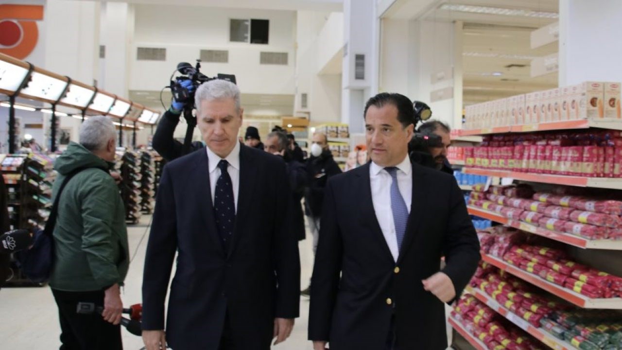 Κορονοϊός: Πλαφόν στα αντισηπτικά και κάρτα εισόδου στα σούπερ μάρκετ – Τι δήλωσε ο Γεωργιάδης