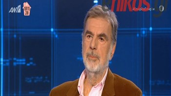Λάκης Κομνηνός: Πήγαινα σχολείο σε Παρθεναγωγείο – ΒΙΝΤΕΟ