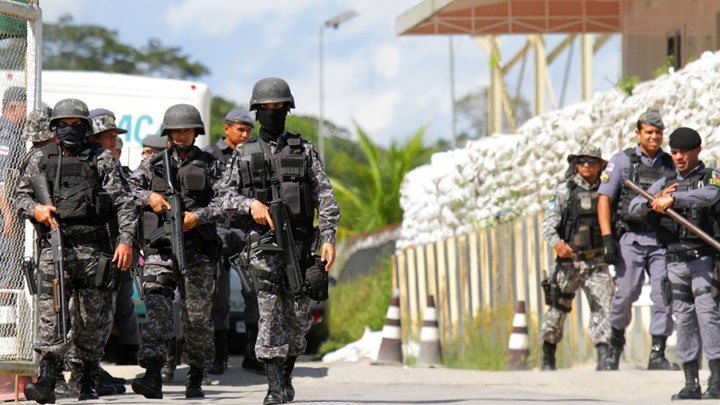 Κορονοϊός: Μαζική απόδραση κρατουμένων στη Βραζιλία