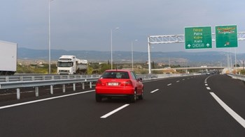 Kυκλοφοριακές ρυθμίσεις στην Κορίνθου-Πατρών στον κόμβο Καλαβρύτων