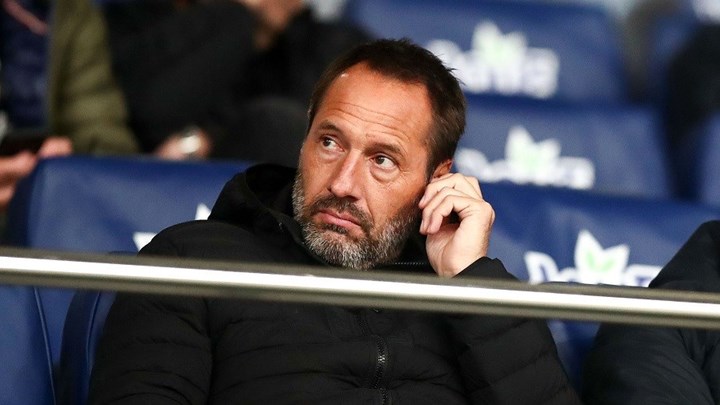 Κορονοϊός: Ο Φαν’τ Σχιπ μένει σπίτι και δείχνει το ταλέντο του στο… σκούπισμα – ΒΙΝΤΕΟ