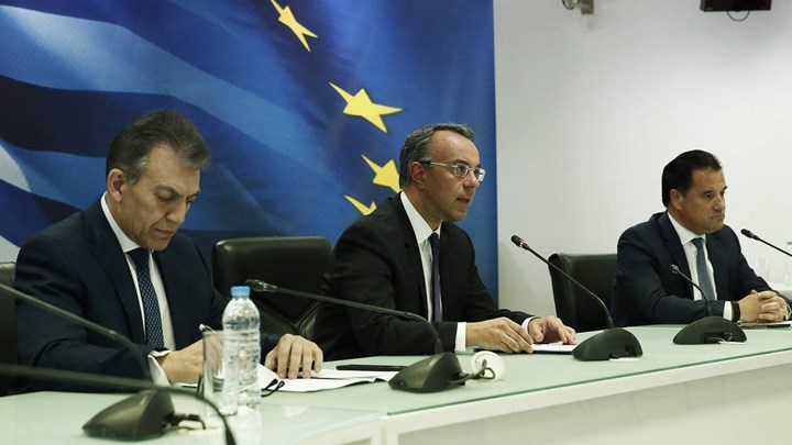 Σταϊκούρας: Δίνεται η δυνατότητα καταβολής του Δώρου Πάσχα μεταγενέστερα – Ποιοι θα το λάβουν