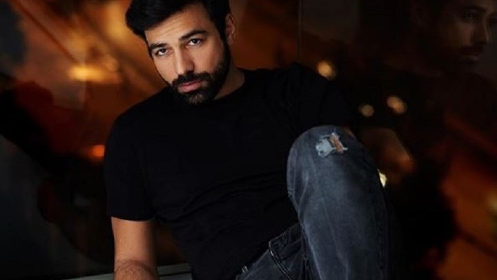 Κορονοϊός: Σε “καραντίνα” και ο Ανδρέας Γεωργίου – Τι θα γίνει με τις “8 Λέξεις” – ΒΙΝΤΕΟ