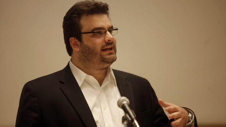 Πιερρακάκης: Το ίντερνετ δεν θα πέσει, ίσως χαμηλώσουν οι ταχύτητες – ΒΙΝΤΕΟ