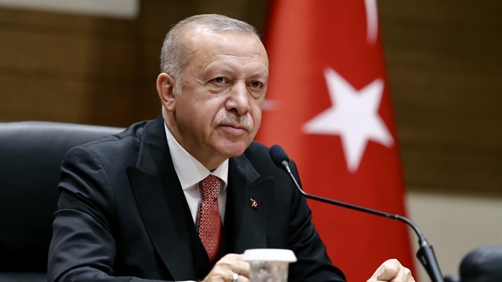 Κορονοϊός: Το μήνυμα Ερντογάν στους Τούρκους: Μείνετε σπίτι, να προσεύχεστε από εκεί