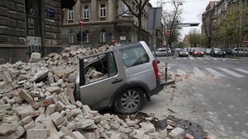 Κροατία: Σεισμός 5,3 βαθμών – Ο κόσμος βγήκε στους δρόμους, κτίρια υπέστησαν ζημιές – ΦΩΤΟ