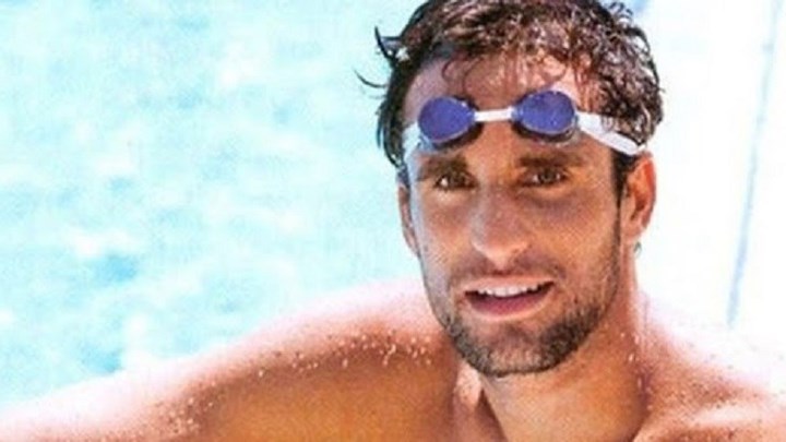 Κορονοϊός – Γιάννης Δρυμωνάκος: Έσπασε ρεκόρ κολυμπώντας στην… μπανιέρα – ΒΙΝΤΕΟ