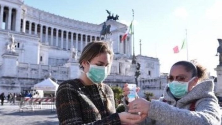 Κορονοϊός: Η Ιταλία διακρίνει “ένα φως στην άκρη του τούνελ”