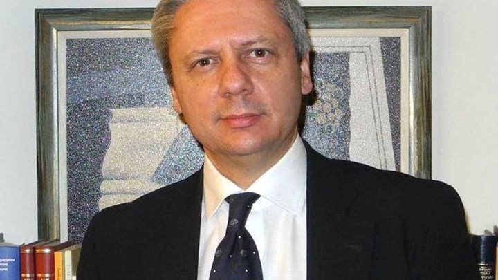 Κορονοϊός: Πώς αντιμετωπίζουμε φοβίες και πανικό – Ο καθηγητής Ψυχιατρικής Πέτρος Σκαπινάκης εξηγεί