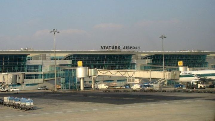 Κορονοϊός: Τέσσερις Έλληνες εγκλωβισμένοι στο αεροδρόμιο της Κωνσταντινούπολης