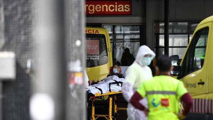 Ο κορονοϊός “γονατίζει” την Ισπανία: Πάνω από 4.000 θάνατοι – 655 νεκροί σε ένα 24ωρο