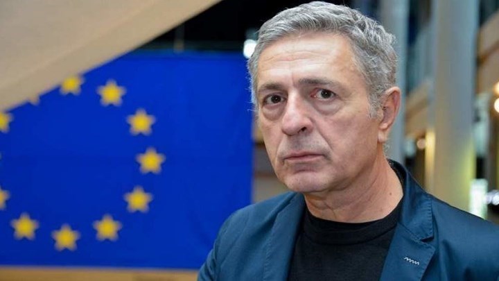 Έντονη αντίδραση της ΝΔ για την ανάρτηση του Στέλιου Κούλογλου