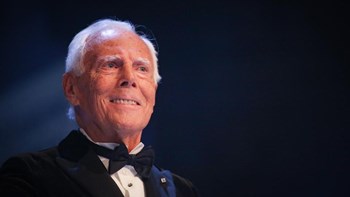 Κορονοϊός: Ο οίκος Armani θα φτιάξει στολές προστασίας για το ιατρικό προσωπικό της χώρας