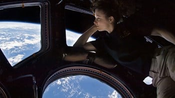 Κορονοϊός: Αστροναύτες δίνουν συμβουλές “επιβίωσης” σε συνθήκες καραντίνας