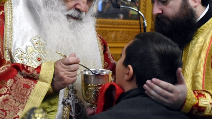 Κορονοϊός – Μητροπολίτης Κέρκυρας: Ελάτε στους ναούς να κοινωνήσετε με… πρόσχημα τη γυμναστική – ΒΙΝΤΕΟ