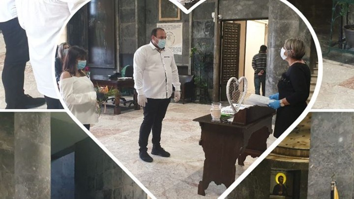 Κορονοϊός – Ρόδος: Γάμος με μάσκες, γάντια και 1,5 μέτρο απόσταση ανάμεσα σε νύφη και γαμπρό