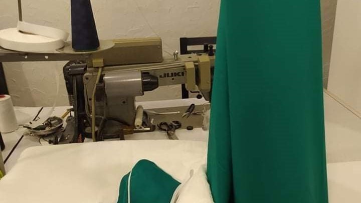 Κορονοϊός – Γρεβενά: Μοδίστρα έφτιαξε δωρεάν 600 μάσκες για το νοσοκομείο – ΦΩΤΟ
